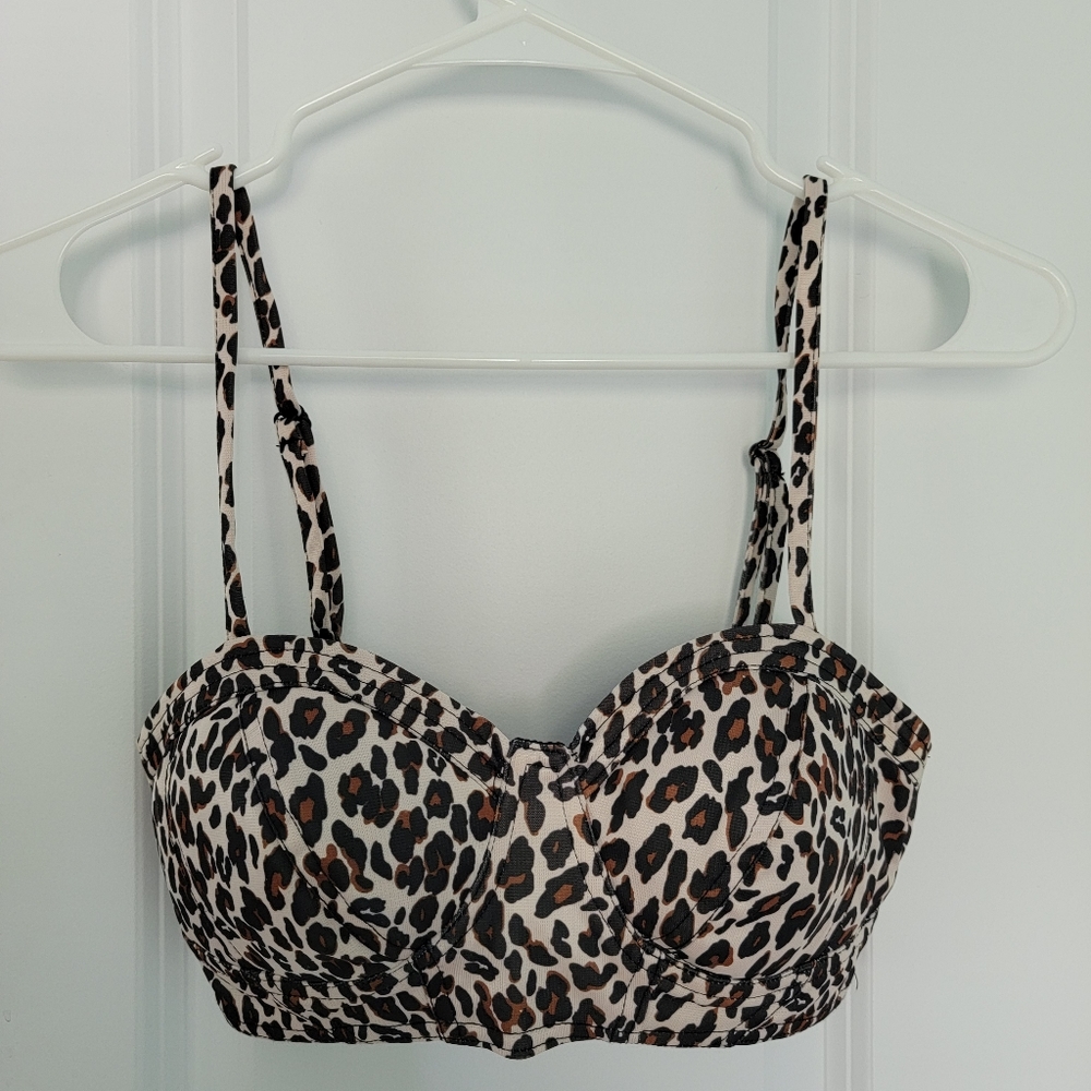 Beautiful brad top with animal print